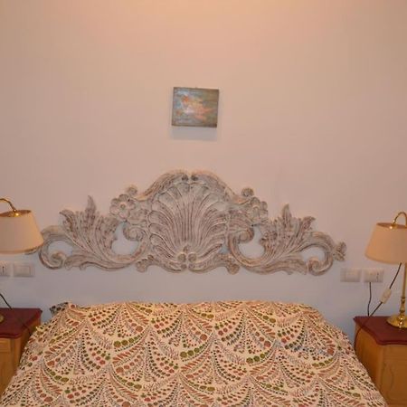 Casa Luciano Al San Carlo Apartment เนเปิลส์ ภายนอก รูปภาพ